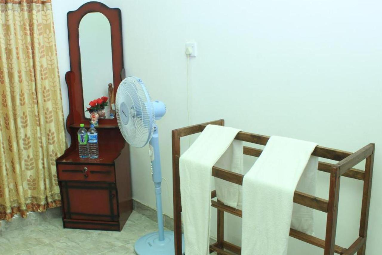 Keerthi Homestay Sigiriya Ngoại thất bức ảnh