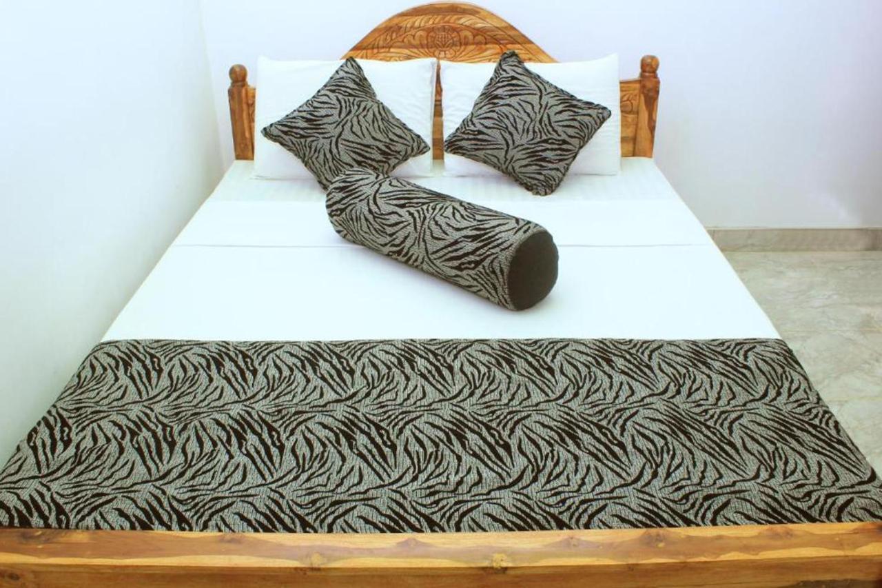 Keerthi Homestay Sigiriya Ngoại thất bức ảnh